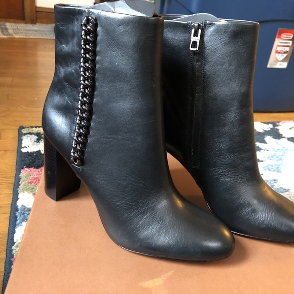 Coach Teagan Boot NIB - Picture 3 of 3